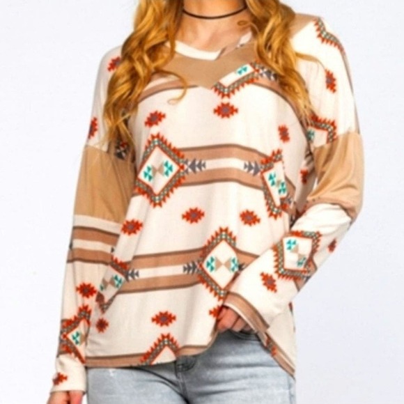 Boutique Tops - Boutique Lightweight V Neck Aztec Print Blouse